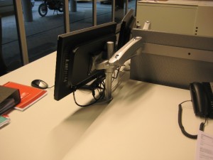 Photo bras Ergotron LX arm finition silver