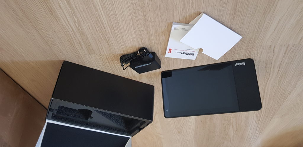 Lenovo ThinkSmart view noir, votre assistant Microsoft teams par excellence